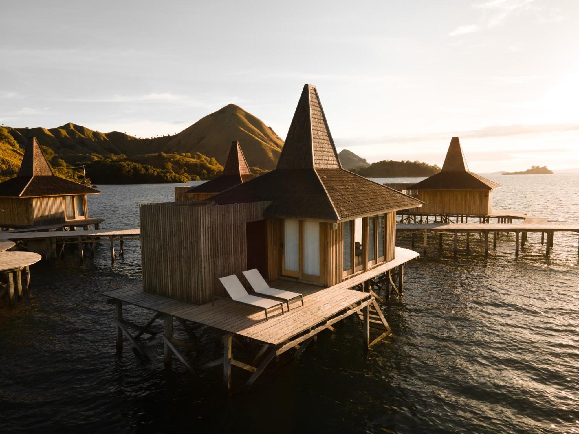 Menjaga Bay Labuan Bajo Exterior foto